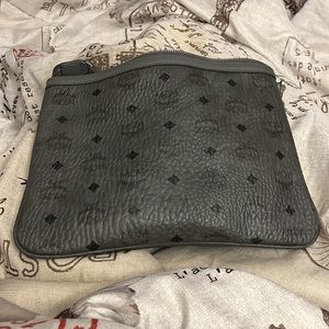 Authentic MCM Visetos Original Pouch Medium (Wristlet)